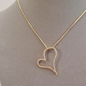 Long heart design with corner diamonds necklace